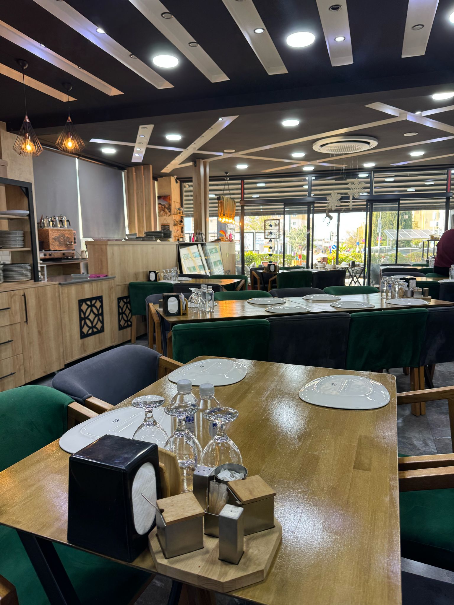 İzmir'de Cağ Kebap Nerede Yenir? Gerçek Lezzeti Keşfedin!